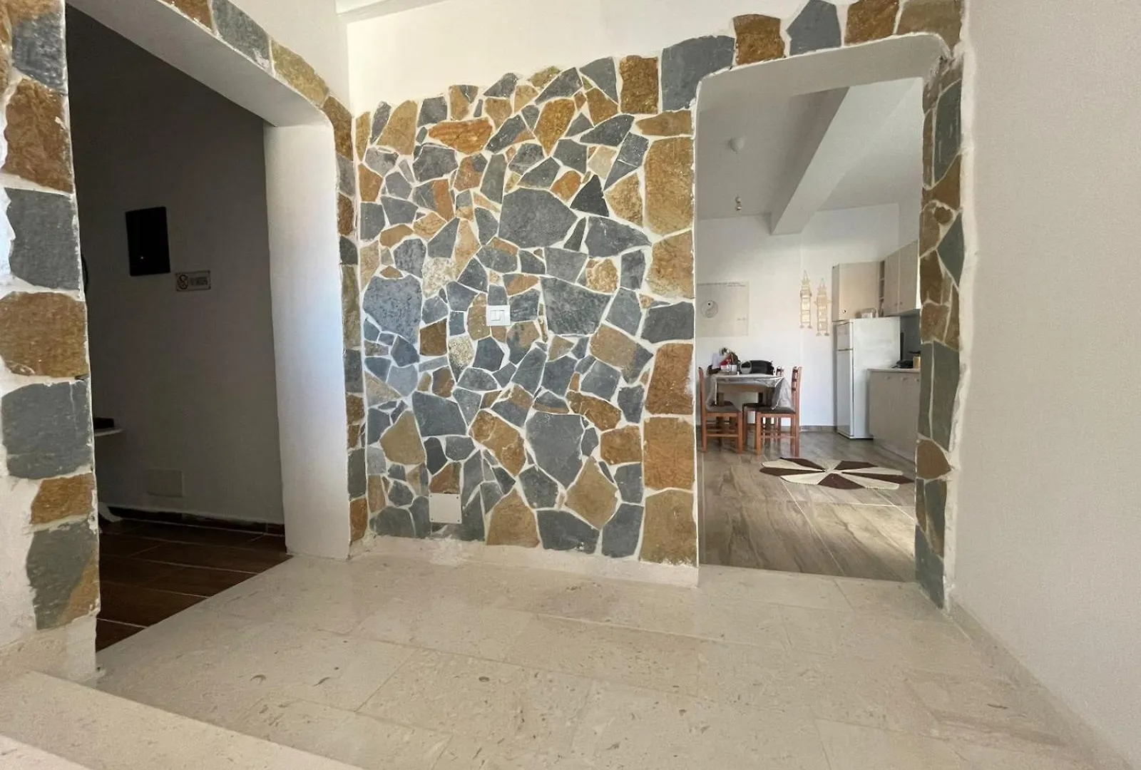 Villa Elena Berat 0*,  Albania